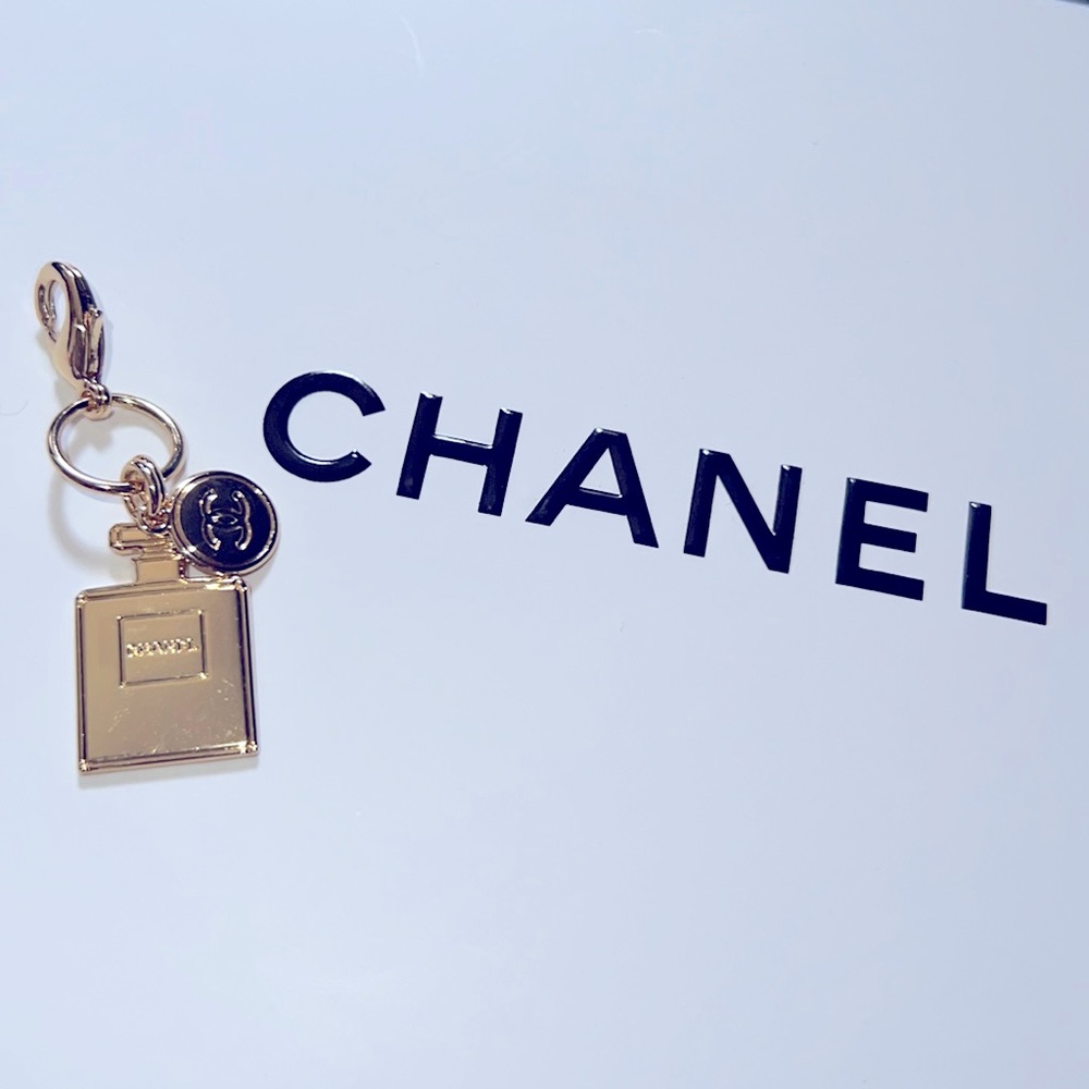 CHANEL HOLIDAY 2022 & 2023 Bottle Charm